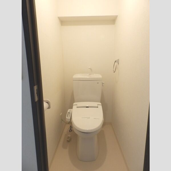 トイレ (温水洗浄暖房便座)