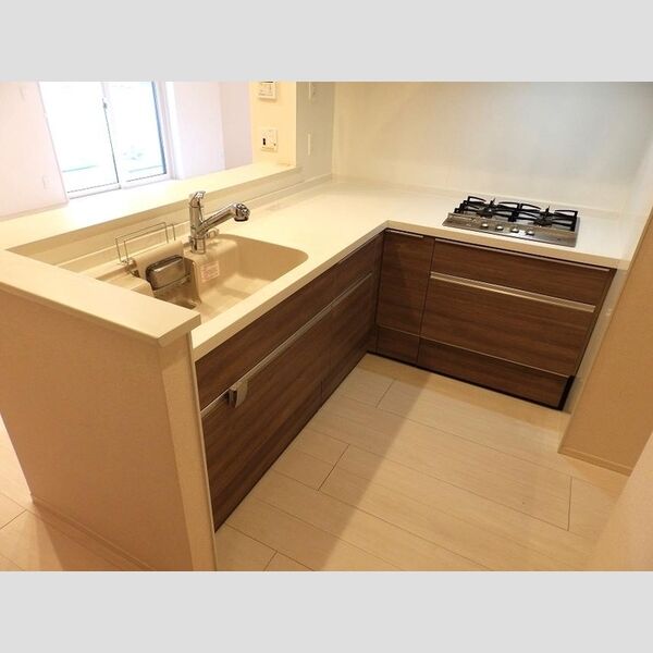 キッチン (システムキッチン　人工大理石ワークトップ)