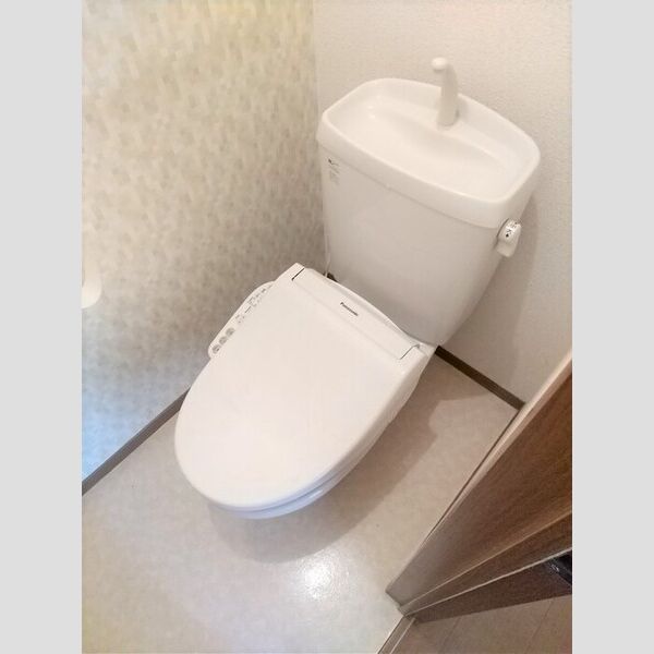 トイレ (温水洗浄暖房便座)