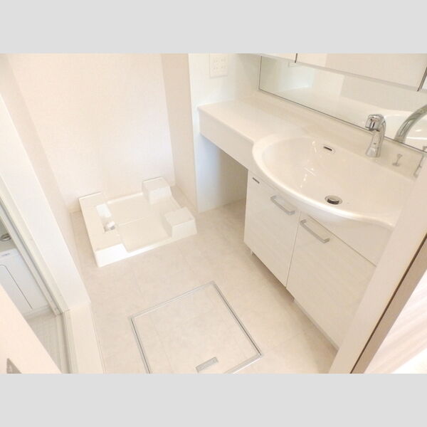 洗面所 (204:洗面所)