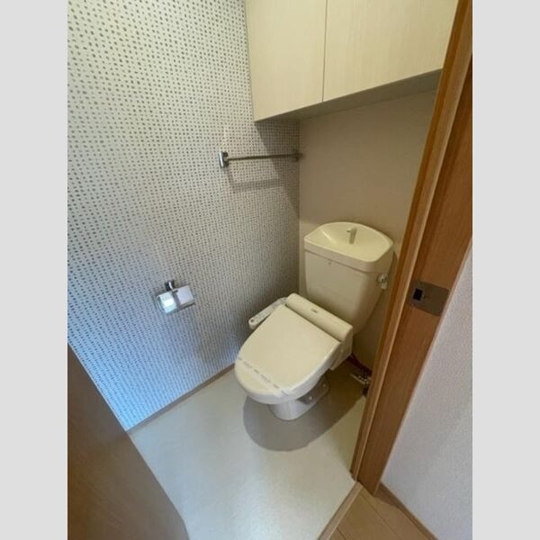 トイレ (温水洗浄暖房便座)