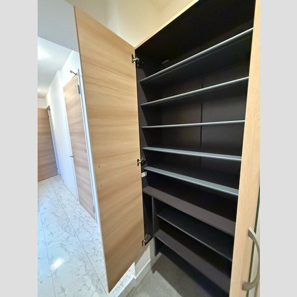 玄関 (シューズボックス)