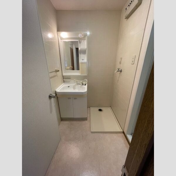 洗面所 (洗面室)