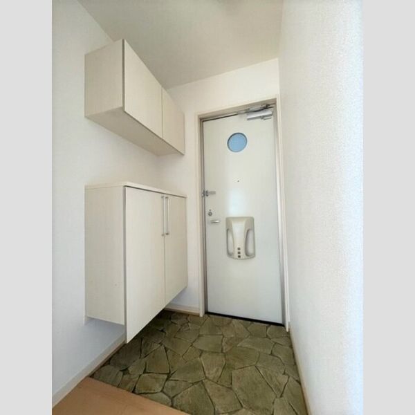 玄関 (玄関)
