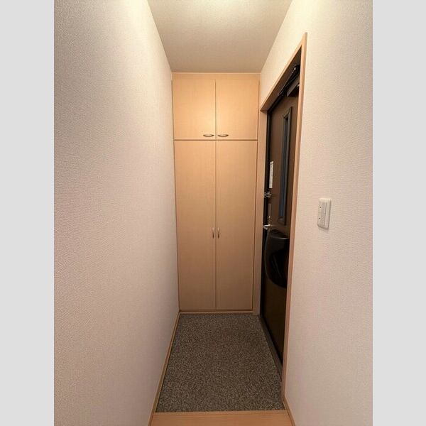 玄関 (玄関)