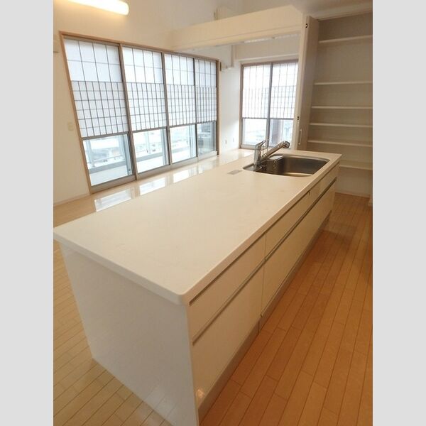 キッチン (システムキッチン)