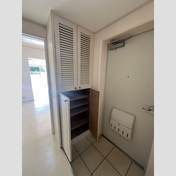 玄関 (シューズボックス)