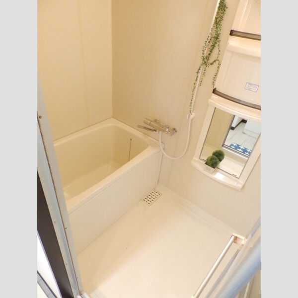 バス (A102:浴室)