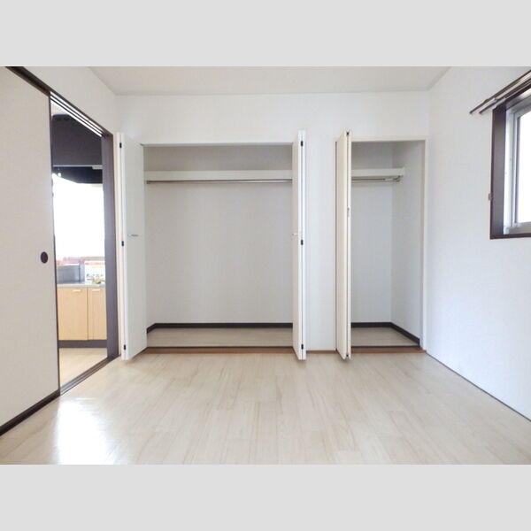 収納 (A102:北側洋室物入)