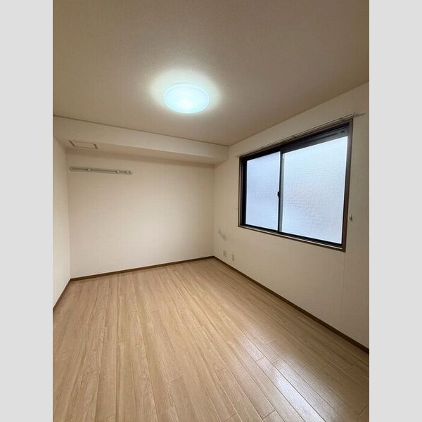 その他 (洋室)