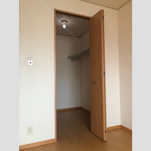 収納 (ウォークインクローゼット)