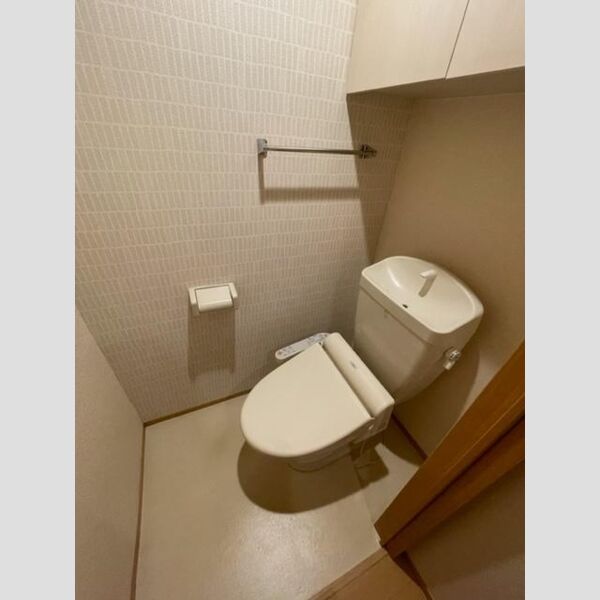 トイレ (温水洗浄暖房便座)