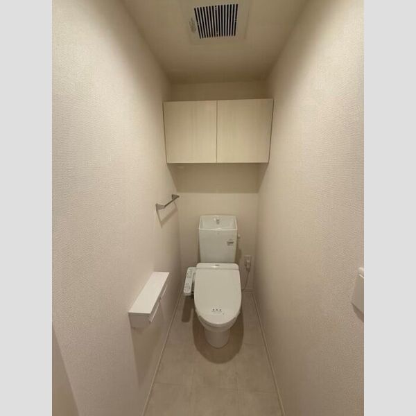 トイレ (温水洗浄暖房便座)