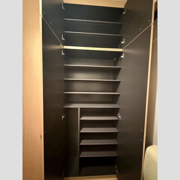 玄関 (シューズボックス)