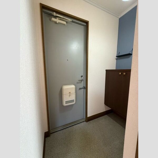玄関 (玄関)