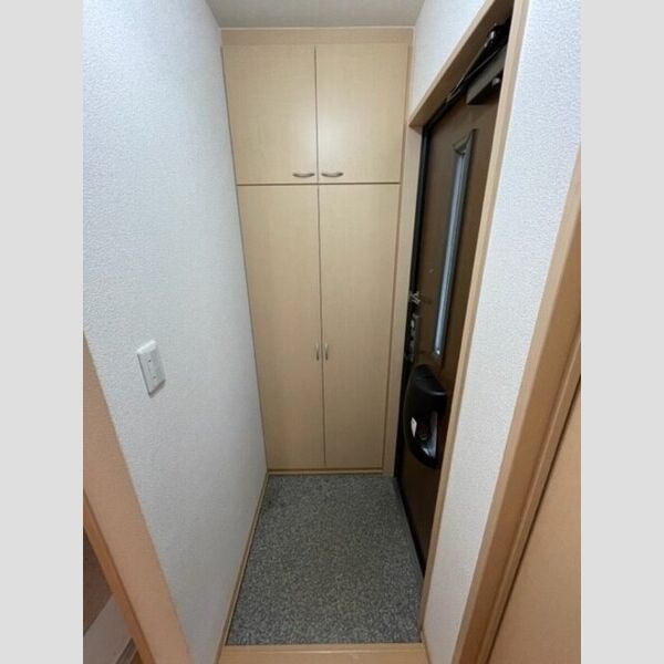 玄関 (玄関)