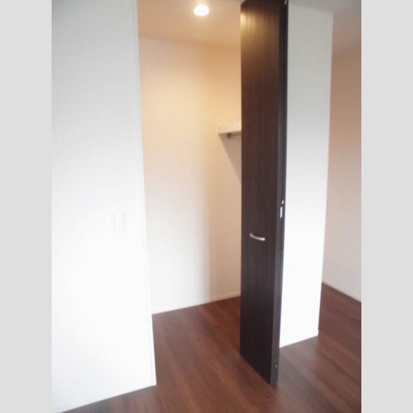 収納 (304:ウォークインクローゼット)