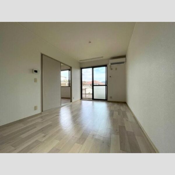 居室・リビング (DK)