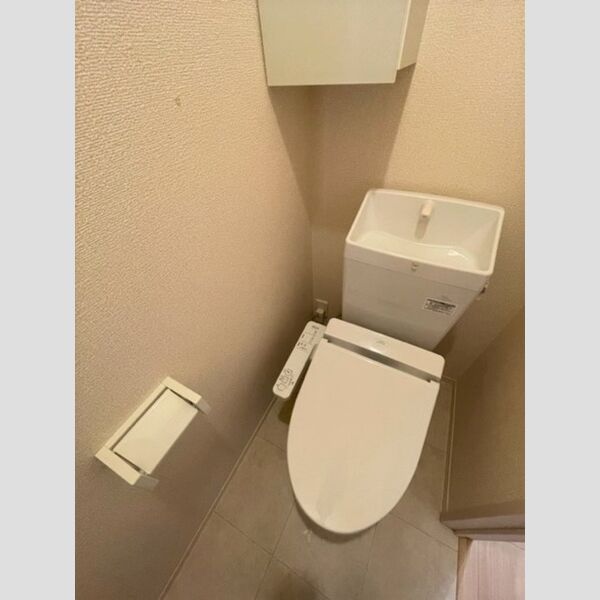 トイレ (温水洗浄暖房便座)