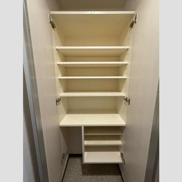 玄関 (シューズボックス)