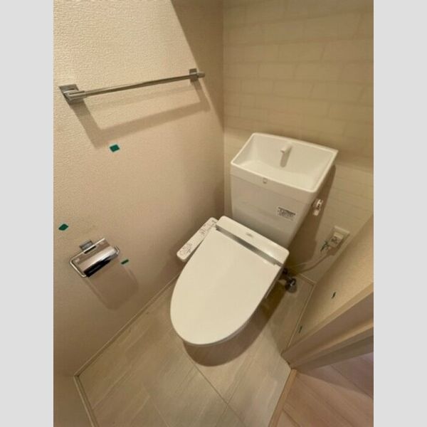 トイレ (温水洗浄暖房便座)