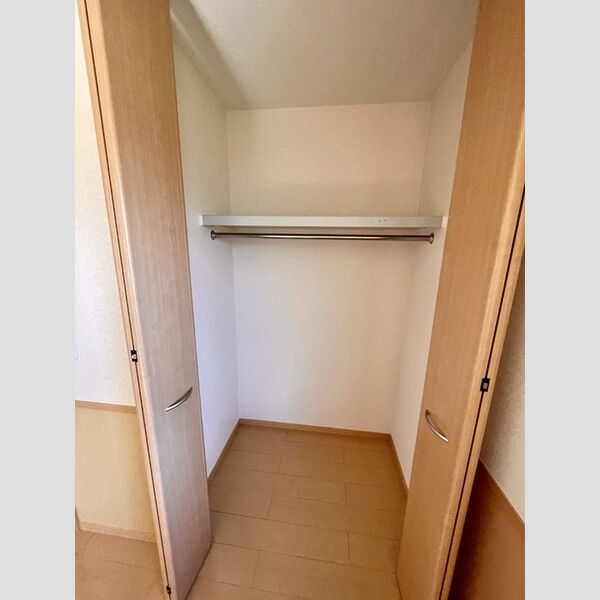 収納 (クローゼット)