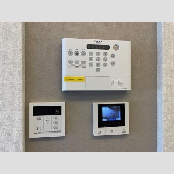 その他設備 (ALSOKホームセキュリティ・TVインターホン・給湯リモコン)
