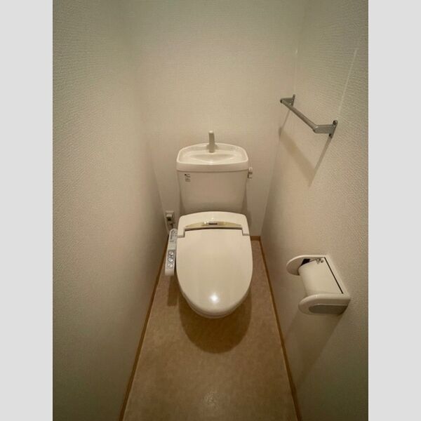 トイレ (温水洗浄暖房便座)