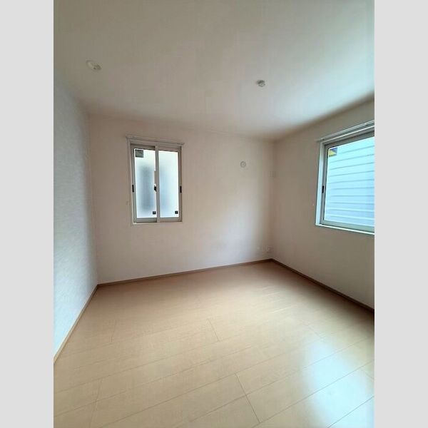 その他 (洋室5帖)