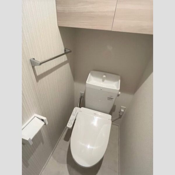 トイレ (温水洗浄暖房便座)