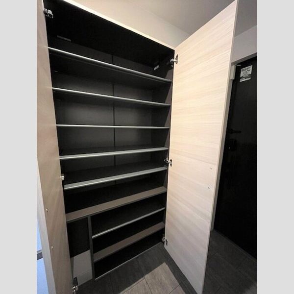 玄関 (シューズボックス)