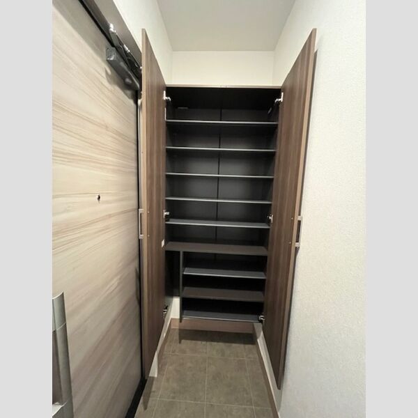 玄関 (シューズボックス)