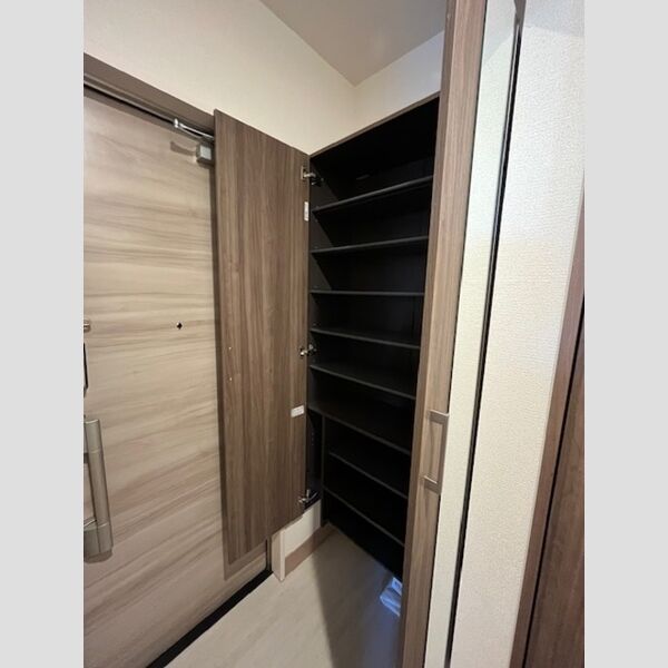 玄関 (シューズボックス)