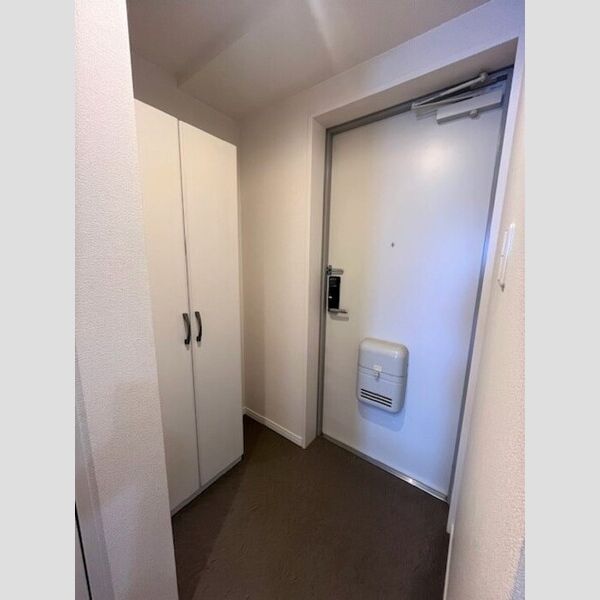 玄関 (玄関)