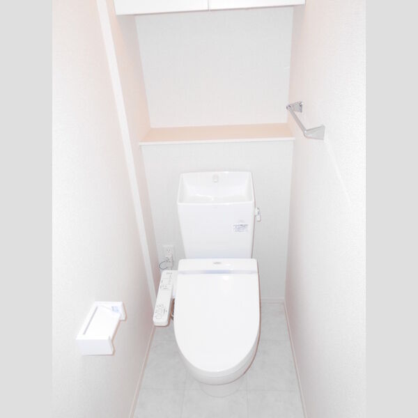 トイレ (105:温水洗浄暖房便座)