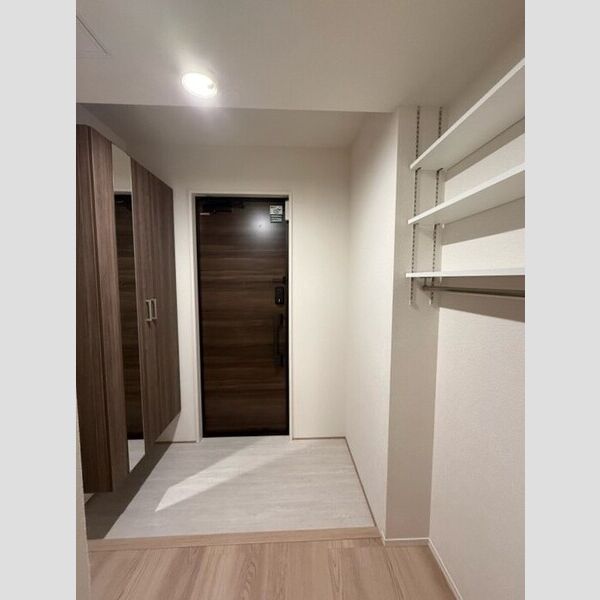 玄関 (玄関)