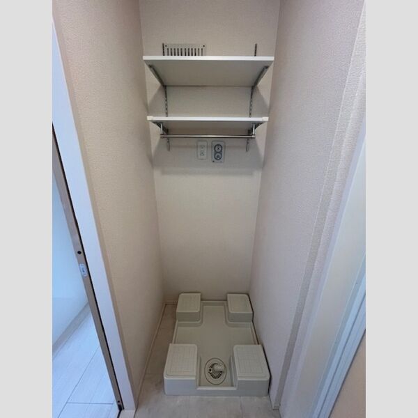 洗面所 (室内洗濯機置き場)