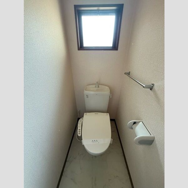 トイレ (温水洗浄暖房便座)