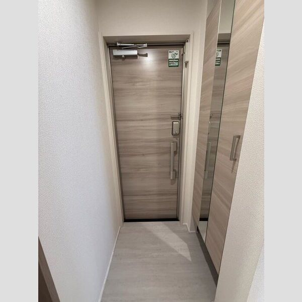 玄関 (玄関)