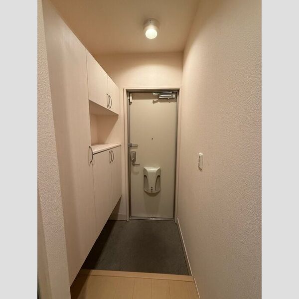 玄関 (玄関)