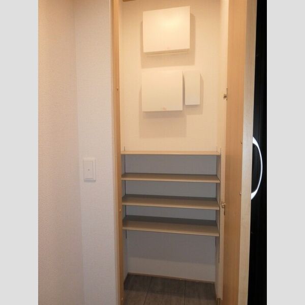 玄関 (玄関収納)