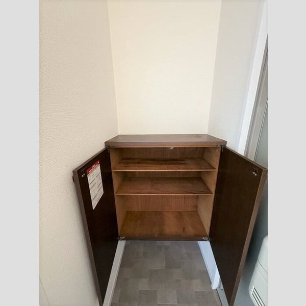 玄関 (シューズボックス)