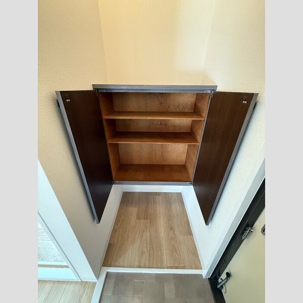 玄関 (シューズボックス)