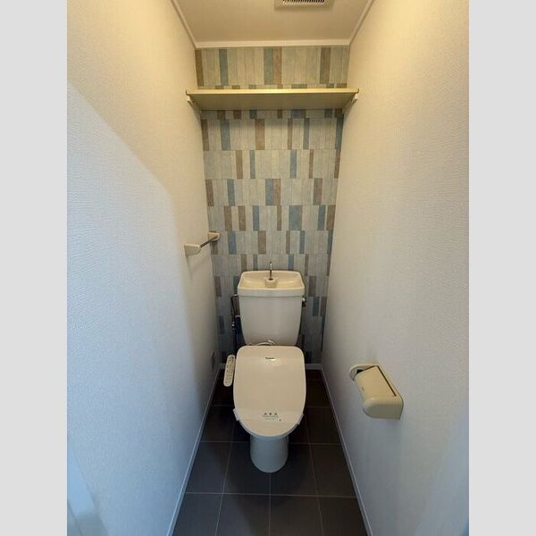 トイレ (温水洗浄暖房便座)