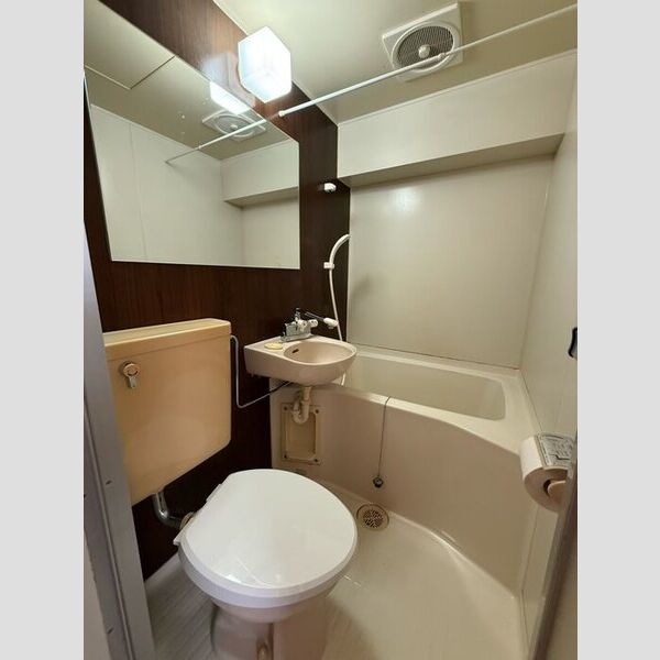 バス (ユニットバス)