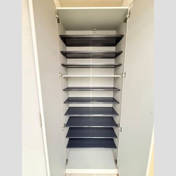 玄関 (シューズボックス)