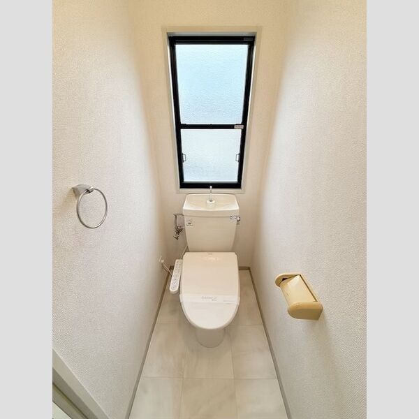 トイレ (温水洗浄暖房便座)