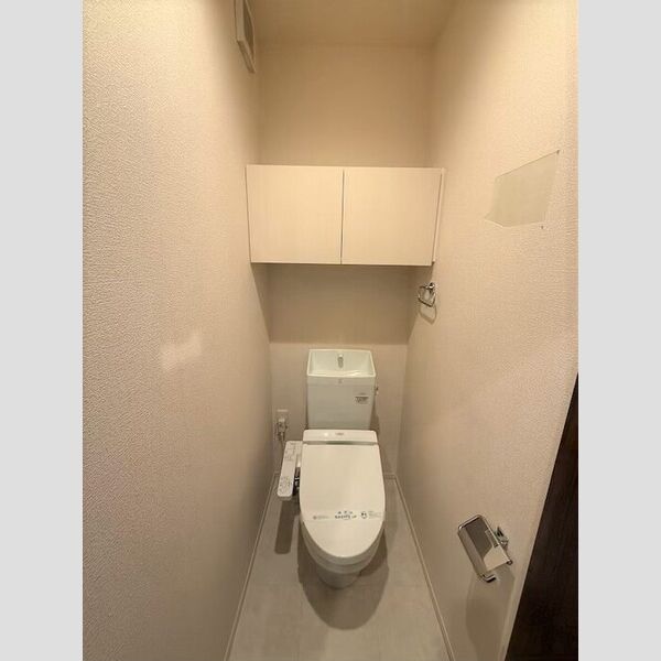 トイレ (温水洗浄暖房便座)