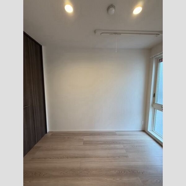 その他 (洋室3.3帖)