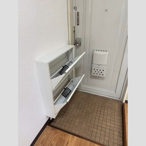 玄関 (シューズボックス)